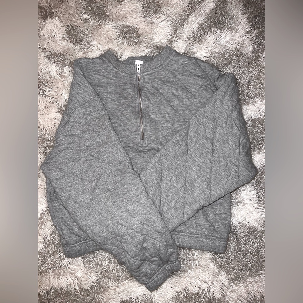 Old Navy Quilted Crop Sweatshirt S